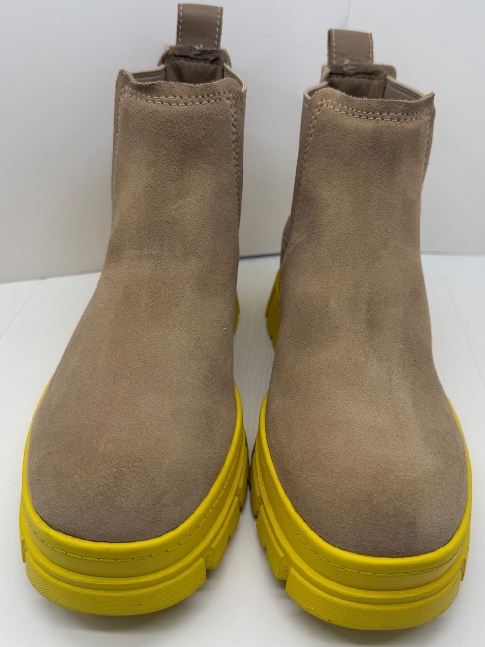 UGG Ashton Chelsea Boots 6 Brown Suede Waterproof Yellow Ankle Casual Chunky - Picture 4 of 13